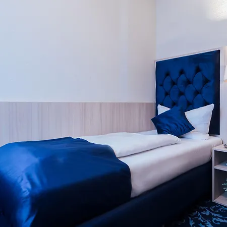 Hotel CULT Hamburg-3